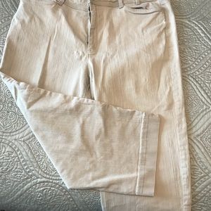 Chico Platinum Gray Capri Jeans size 3 (16)